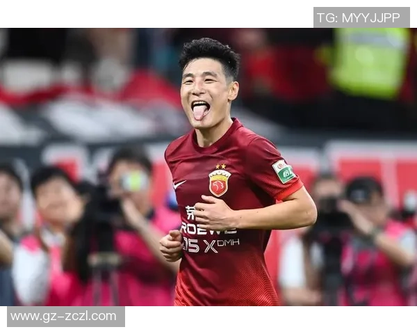 中国足球明星武磊精彩颠球挑战展现高超球技引发热议